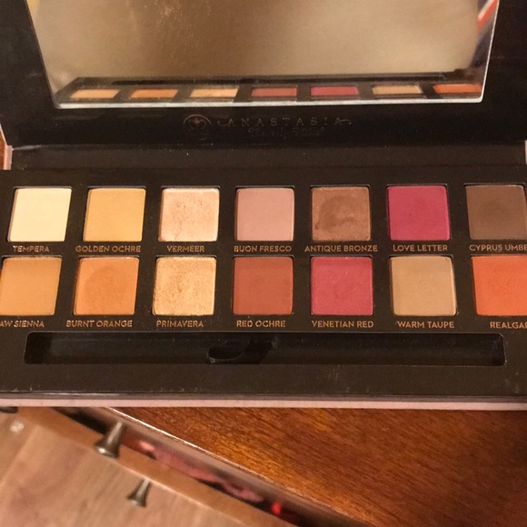 Anastasia bundle - Picture 3 of 5